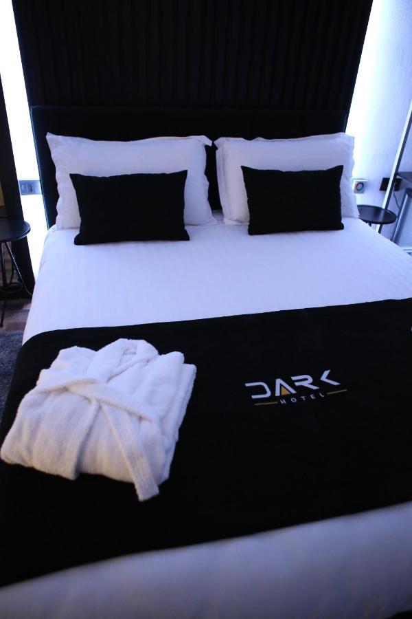 Dark Boutique Hotel Shkoze Exteriör bild