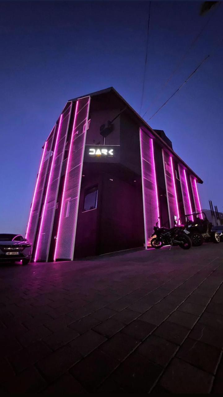 Dark Boutique Hotel Shkoze Exteriör bild